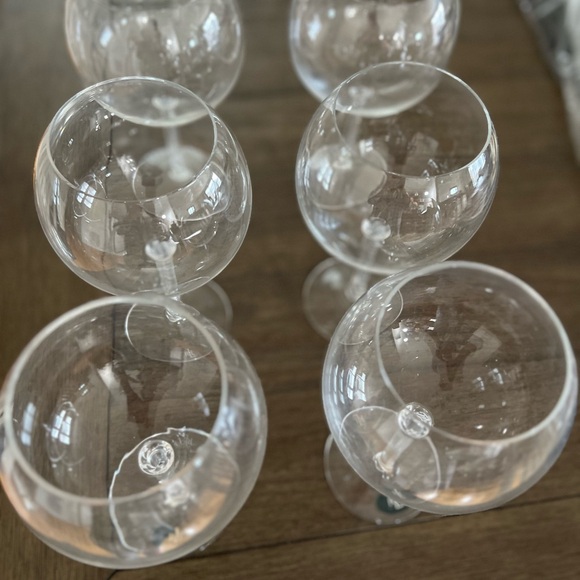 Ralph Lauren Clear Wine Glass Set - Picture 5 of 6